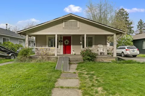 306 Vancouver Ave, Medford, OR 97504