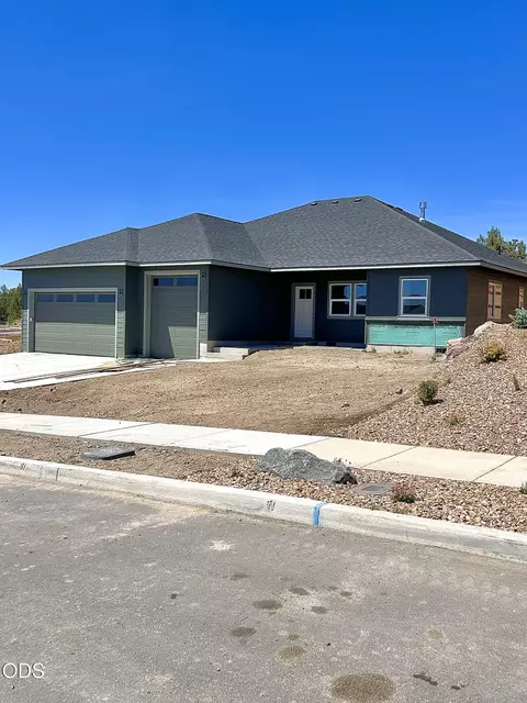 3855 SW Antelope Way #LOT 50, Redmond, OR 97756