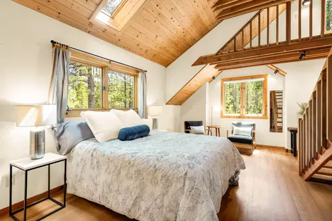 Bedroom - 16396 Skyline Dr, Bend, OR 97703 photo 10 of 10