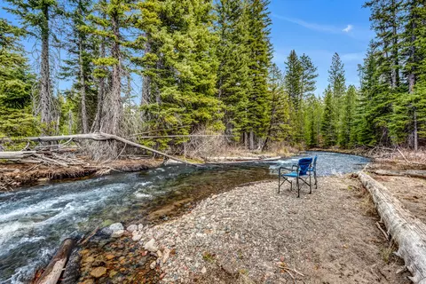 View/Area - 16396 Skyline Dr, Bend, OR 97703 photo 2 of 3