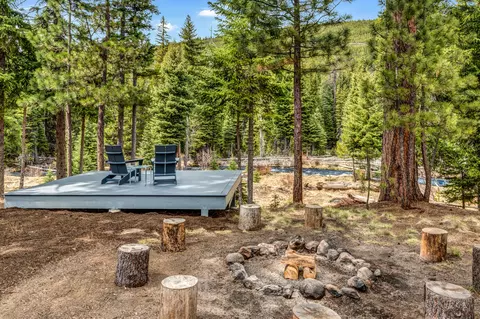 Exterior - 16396 Skyline Dr, Bend, OR 97703 photo 17 of 24