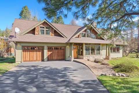 26256 SW Metolius Meadows Dr, Camp Sherman, OR 97730