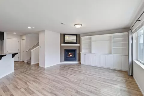 Living - 20550 SE Cameron Ave, Bend, OR 97702 photo 3 of 5