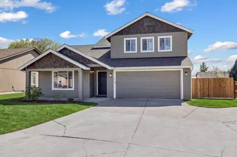 628 NW Green Forest Cir, Redmond, OR 97756