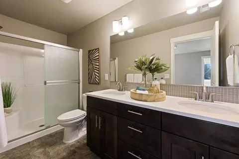 Bath - 20860 SE Sotra Loop, Bend, OR 97702 photo 2 of 3