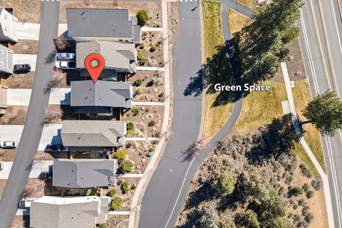 View/Area - 20860 SE Sotra Loop, Bend, OR 97702 photo 2 of 5