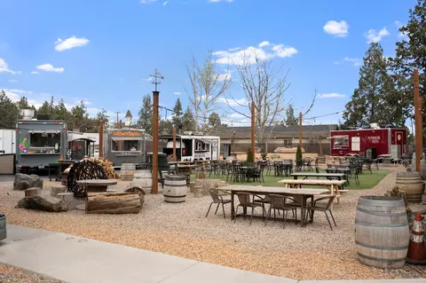 64837 Collins Rd, Bend, OR 97703 photo 17