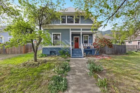 590 Allison St, Ashland, OR 97520