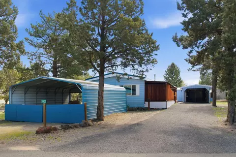 3930 NW Progress Ln, Redmond, OR 97756
