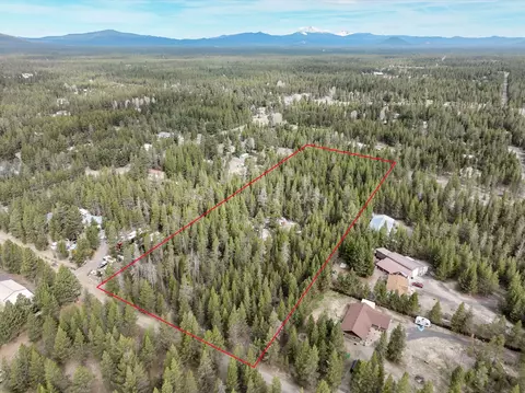 16040 Waddell Rd, La Pine, OR 97739