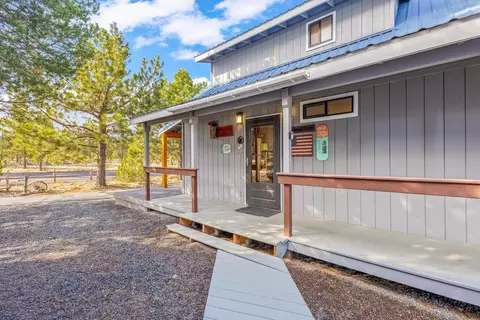 Exterior - 53709 Riverview Dr, La Pine, OR 97739 photo 3 of 6