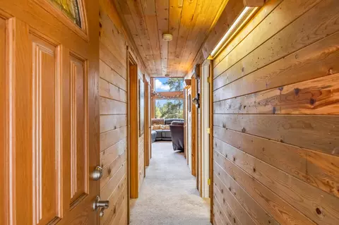Entry Way - 53709 Riverview Dr, La Pine, OR 97739 photo 1 of 1