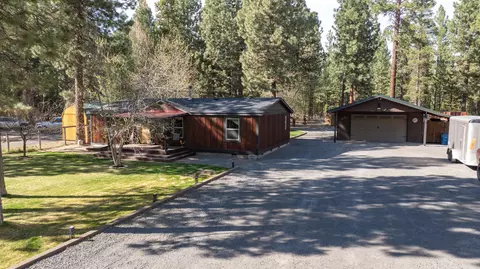 15376 Bear St, La Pine, OR 97739