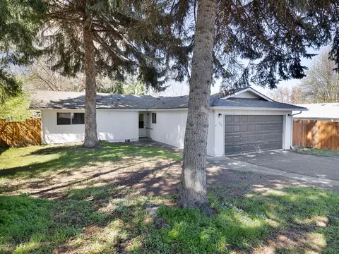 2612 Berkeley St, Klamath Falls, OR 97601