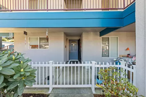 815 Pine St #5, Rogue River, OR 97537