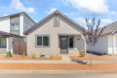 4085 SW Pumice Ave #98, Redmond, OR 97756