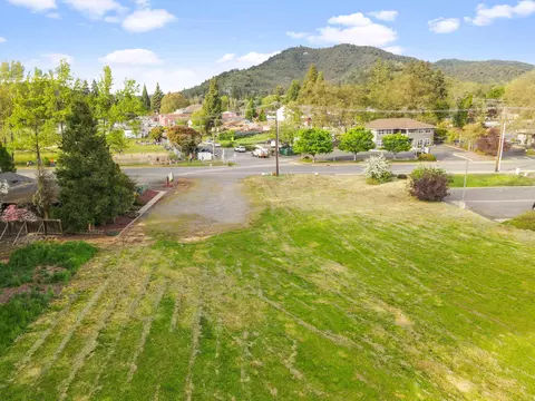 202 W Main St #TL 1303, Rogue River, OR 97537