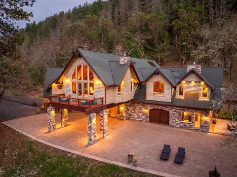 3998 Little Applegate Rd, Jacksonville, OR 97530