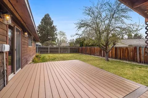 2407 NE Libby Pl, Bend, OR 97701 photo 13
