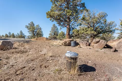 19040 Dusty Loop, Bend, OR 97703 photo 9