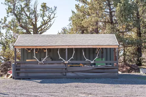19040 Dusty Loop, Bend, OR 97703 photo 13