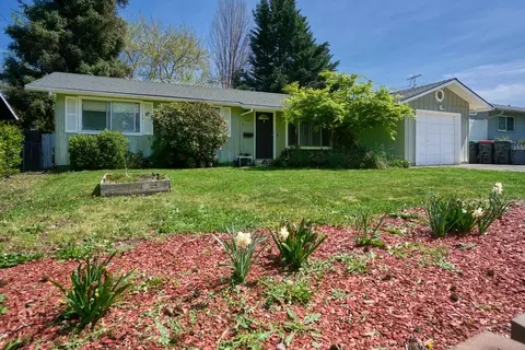 1741 Howell Ave, Medford, OR 97501