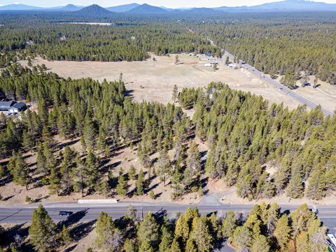 17415 Cedar Ct, Bend, OR 97707 photo 21
