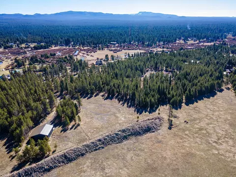 17415 Cedar Ct, Bend, OR 97707 photo 5