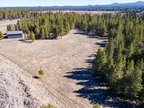 17415 Cedar Ct, Bend, OR 97707 photo 24