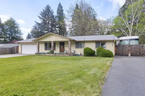 2191 Mayfield Dr, Grants Pass, OR 97527
