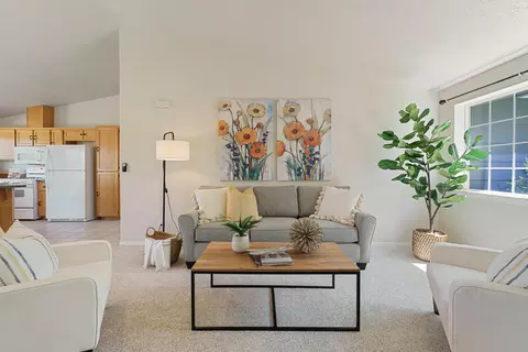 Living - 63266 Gallop Ct, Bend, OR 97701 photo 1 of 1