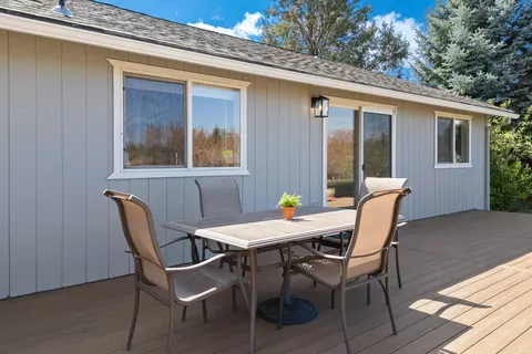 Exterior - 63266 Gallop Ct, Bend, OR 97701 photo 6 of 9