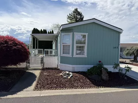 3431 S Pacific Hwy #SPC 145, Medford, OR 97501