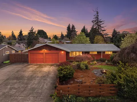 2019 Montello Ave, Hood River, OR 97031