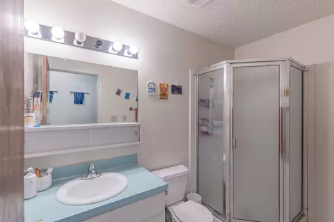 Bath - 1625 Cedar Flat Rd, Williams, OR 97544 photo 2 of 2