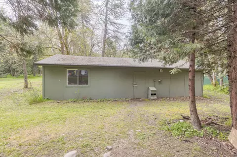 Exterior - 1625 Cedar Flat Rd, Williams, OR 97544 photo 17 of 25