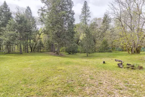 Exterior - 1625 Cedar Flat Rd, Williams, OR 97544 photo 4 of 25
