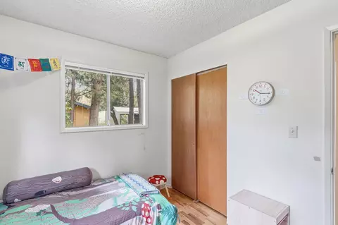 Bedroom - 1625 Cedar Flat Rd, Williams, OR 97544 photo 4 of 5