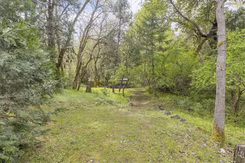 Exterior - 1625 Cedar Flat Rd, Williams, OR 97544 photo 14 of 25