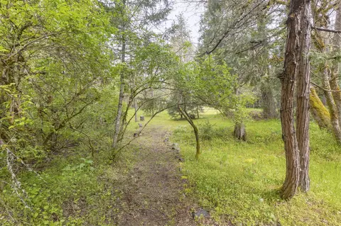 Exterior - 1625 Cedar Flat Rd, Williams, OR 97544 photo 5 of 25