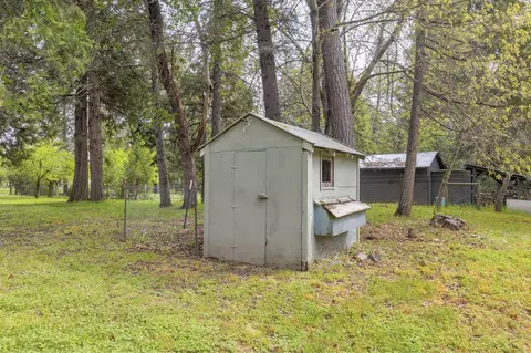 Exterior - 1625 Cedar Flat Rd, Williams, OR 97544 photo 18 of 25