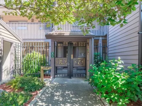 115 Rogue River Apt 308 Hwy, Grants Pass, OR 97527
