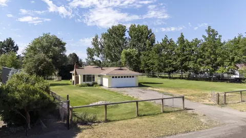 3992 NW Xavier Ave, Redmond, OR 97756
