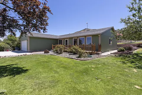 10364 SW Carol Ct, Culver, OR 97734
