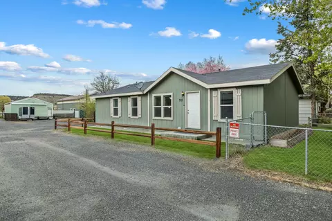 715 S Main St, Prineville, OR 97754