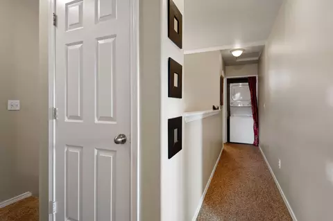 Entry Way - Undisclosed, Bend, OR 97701 photo 2 of 2
