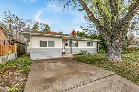 607 S Ivy St, Medford, OR 97501