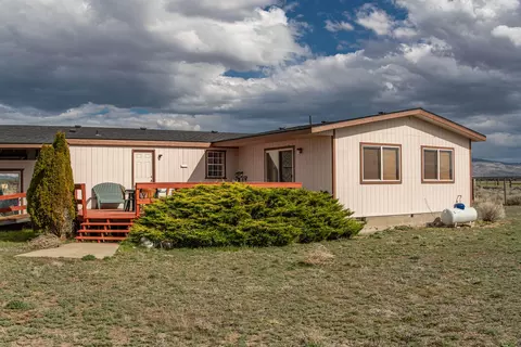 25907 SW Cooper St, Bend, OR 97701