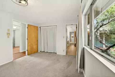 Bedroom - 146 Sharon Dr, Phoenix, OR 97535 photo 5 of 5