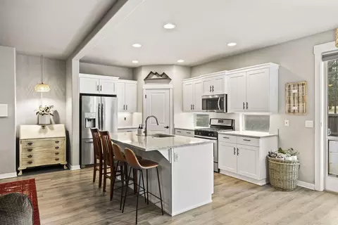 60439 Hedgewood Ln, Bend, OR 97702 photo 13